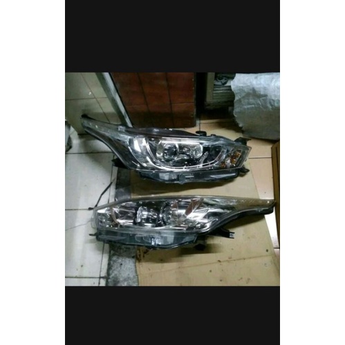 head lamp lampu depan Toyota Yaris 2014 2015