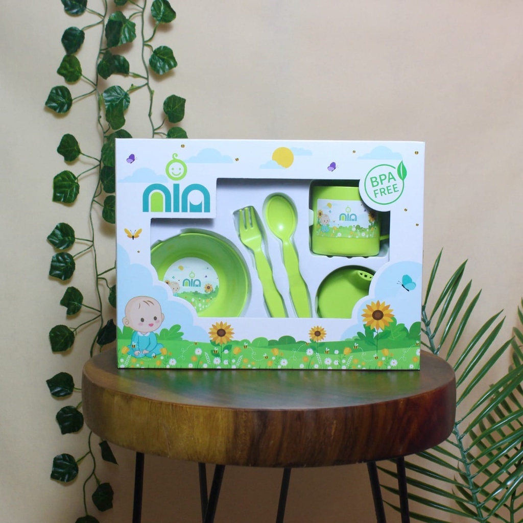 NIA Feeding Set Ukuran Kecil Dan Sedang - Tempat Makan Bayi