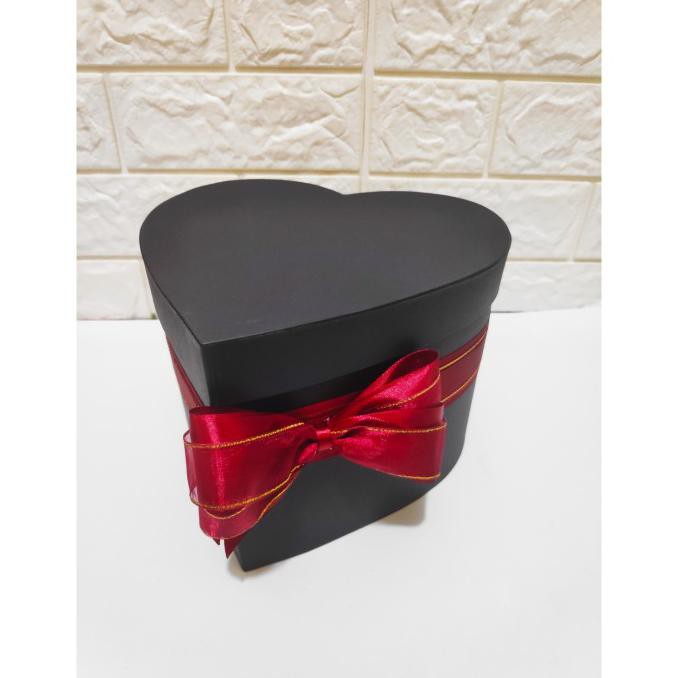 

Box Kotak Love Hitam / Box Bunga / Kotak Kado Tokotaraka94