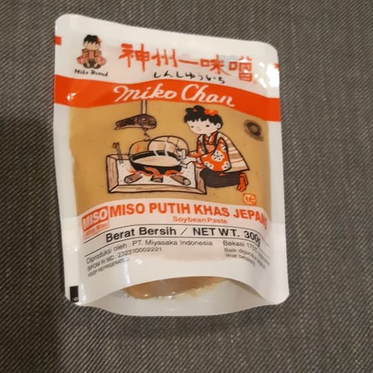 

Mikochan Miso 300gr/ Mikochan Shiro Miso/ Tauco Jepang/ Bumbu Miso Soup/ Miko Chan