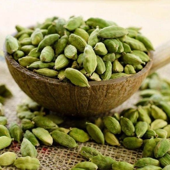 

Kapulaga India Arab Hijau Premium Pilihan P2 Quality 1 Gram / Green Indian Arab Cardamom Premium / kapulaga hijau 1 Gram