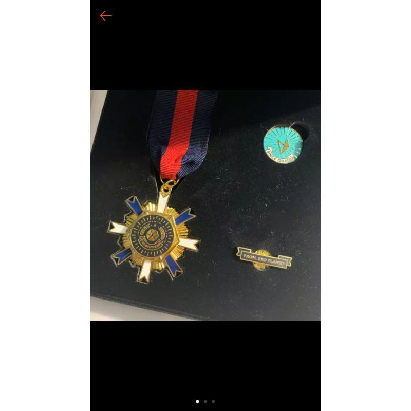 EXO 5th anniversary goods Sehun medal