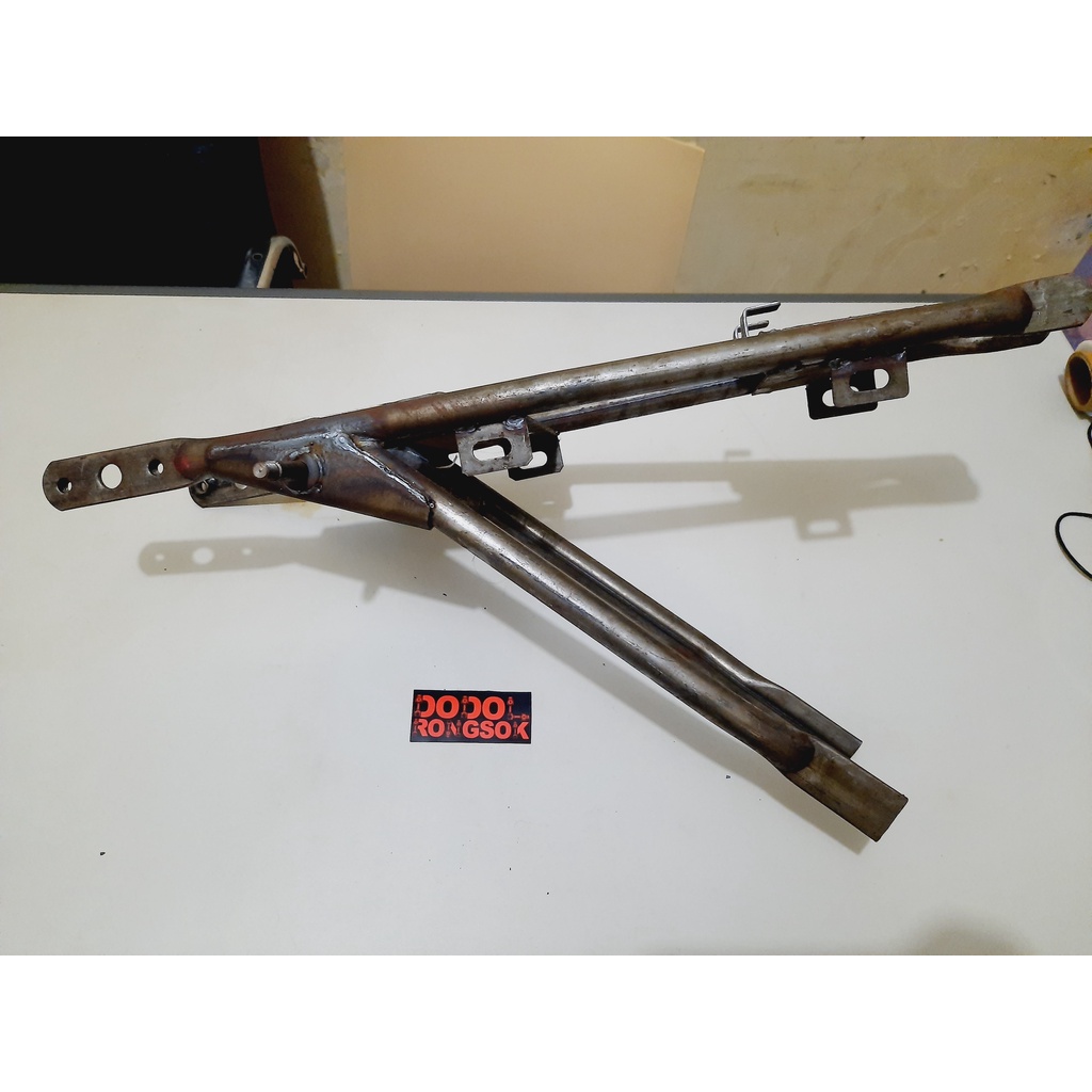 Sambungan Buntut Belakang Rangka CB 100