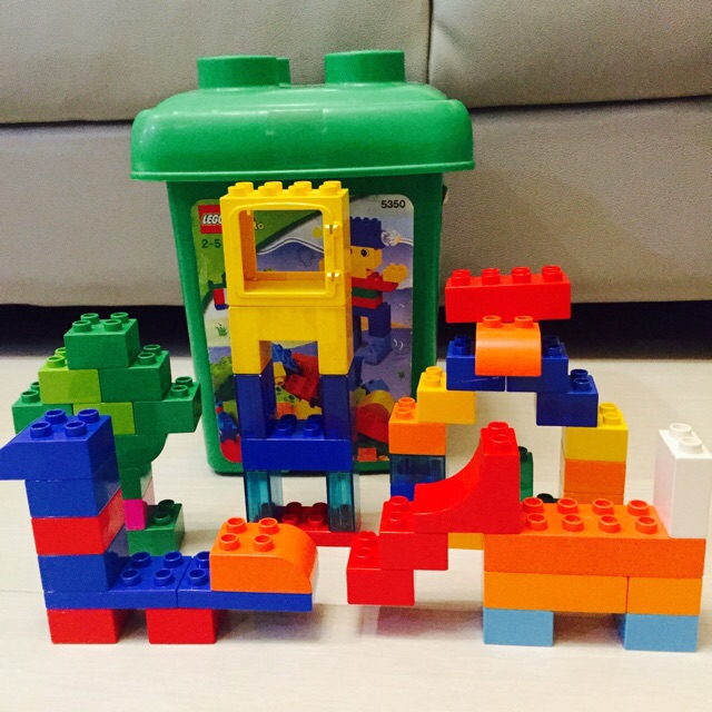 Lego duplo bekas 50 pcs plus kaleng