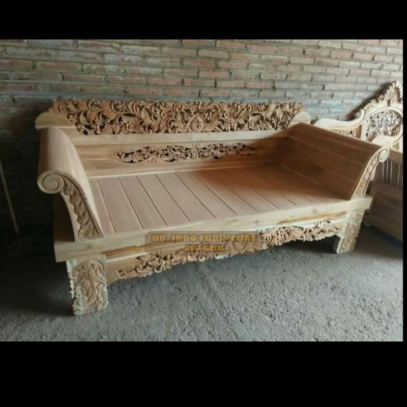 BALE BALE KURSI PANJANG RESBAN KAYU UKIR JEPARA