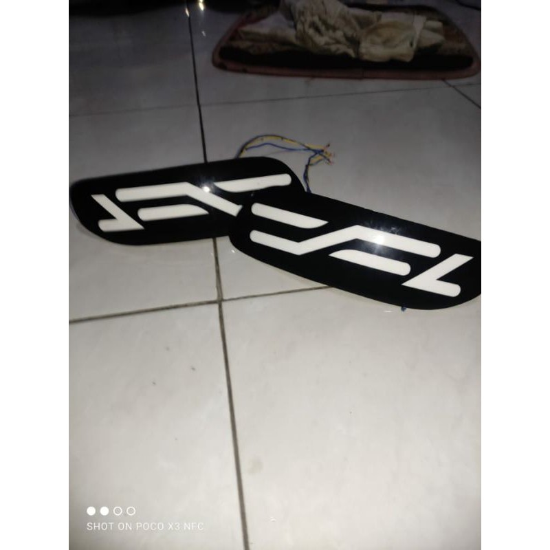 LAMPU SEIN BEMPER MOBIL TIMOR