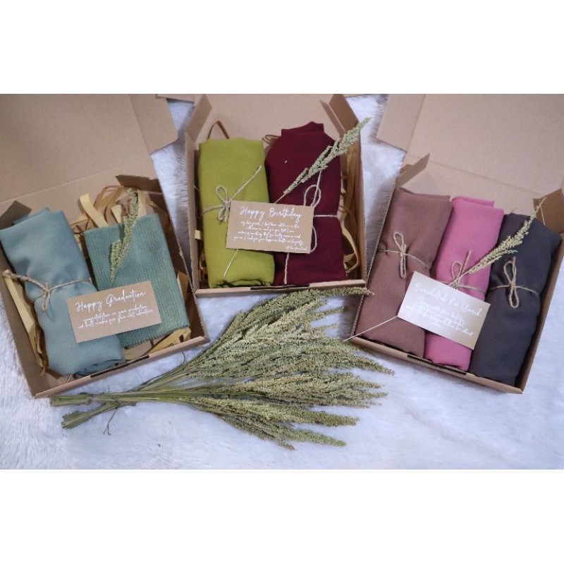 

HAMPERS HIJAB/KADO ULANGTAHUN/KADO BOX