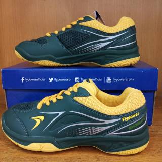  Sepatu  sapatu spatu badminton  bulutangkis  bulu tangkis  