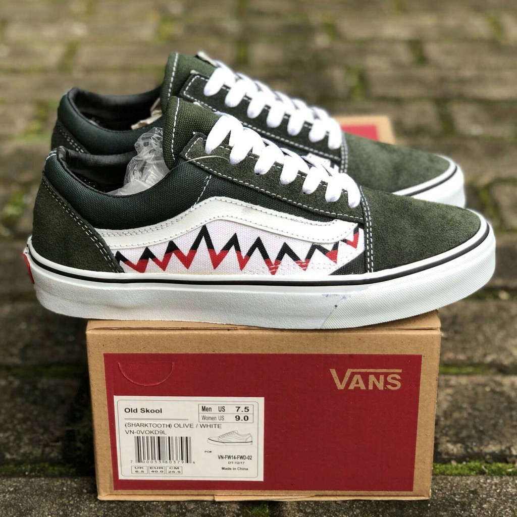vans old skool shark teeth
