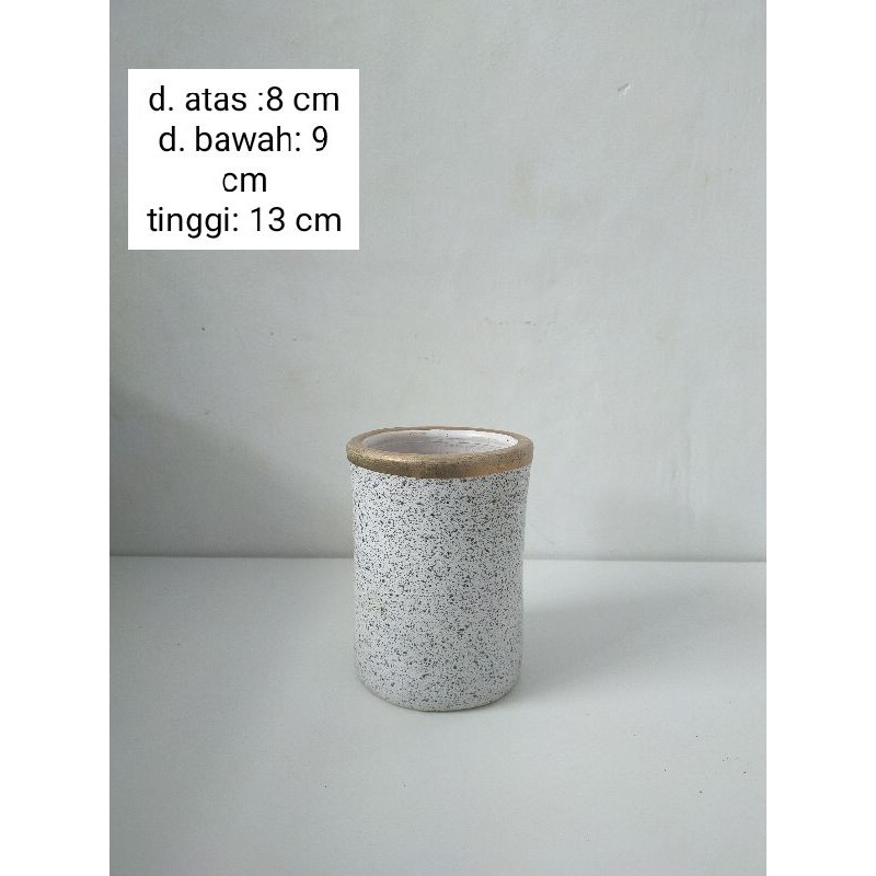 POT GERABAH PUTIH BINTIK LIS EMAS/ POT Tanah Liat
