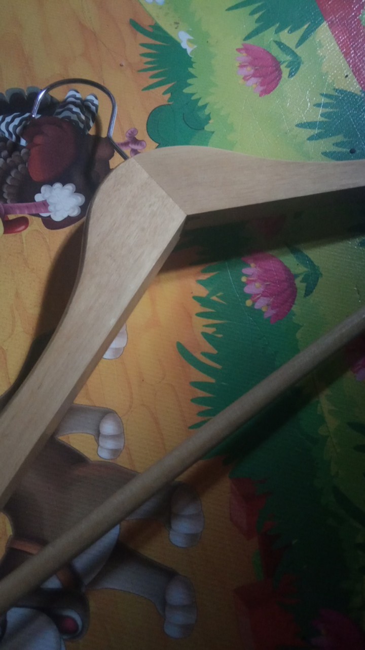 Hanger Kayu Palang ( Per Pcs )