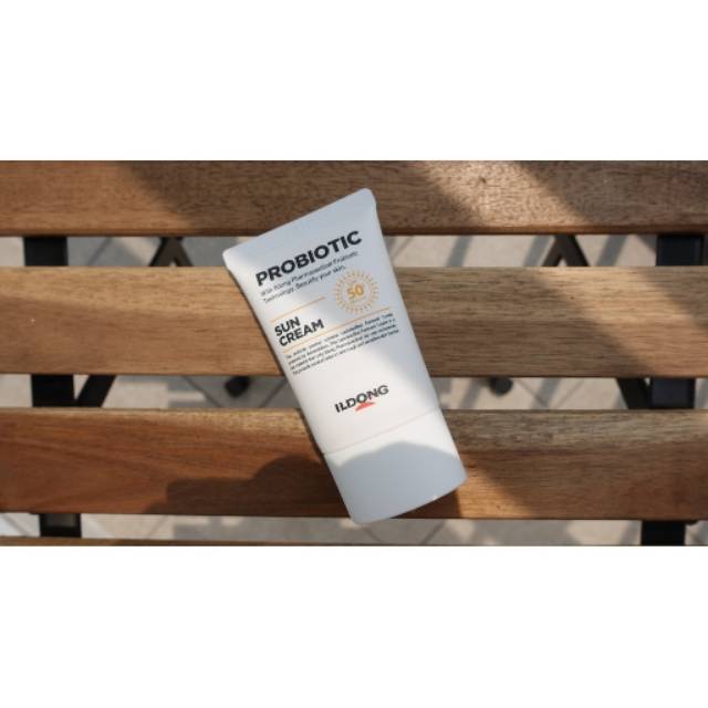 FIRST LAB PROBIOTIC SUN CREAM