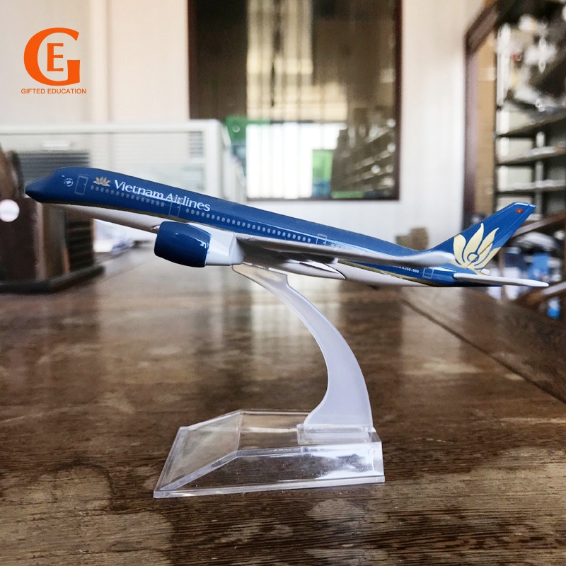 Miniatur Diecast Pesawat Terbang Vietnam Airlines A350 Bahan Alloy Untuk Koleksi