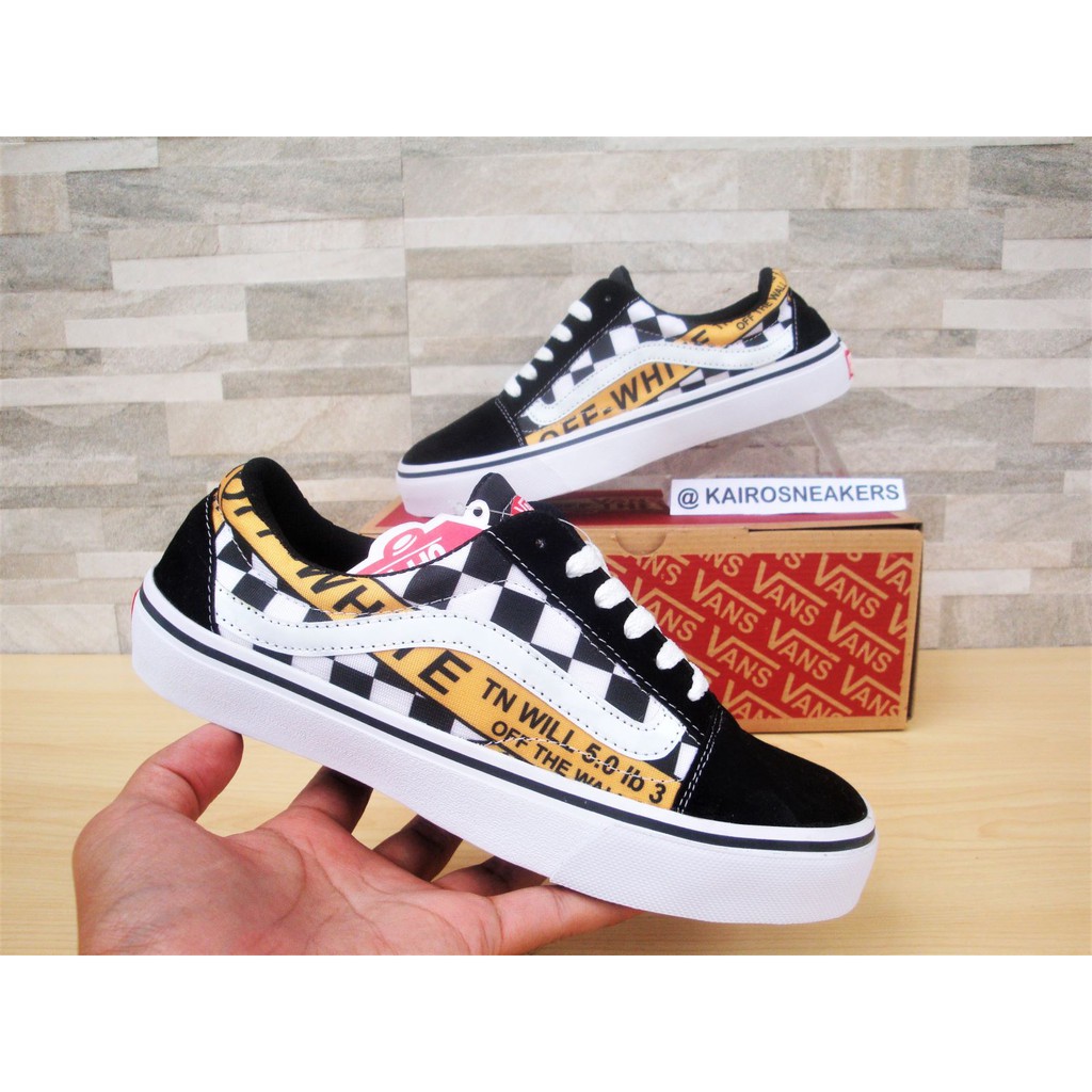  SEPATU  VANS  AUTHENTIC FULL BLACK HITAM  WHITE PUTIH  