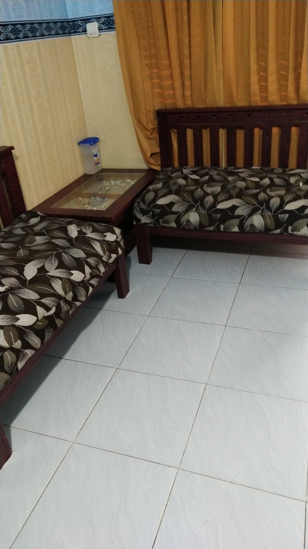 Kain Sofa / Kursi Regatta Motif Daun - Elegant Leaves