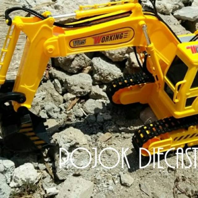 Mainan alat berat/RC Alat berat /Mainan RC Digger Excavator 2.4Ghz Frekwensi Tidak Tabrakan