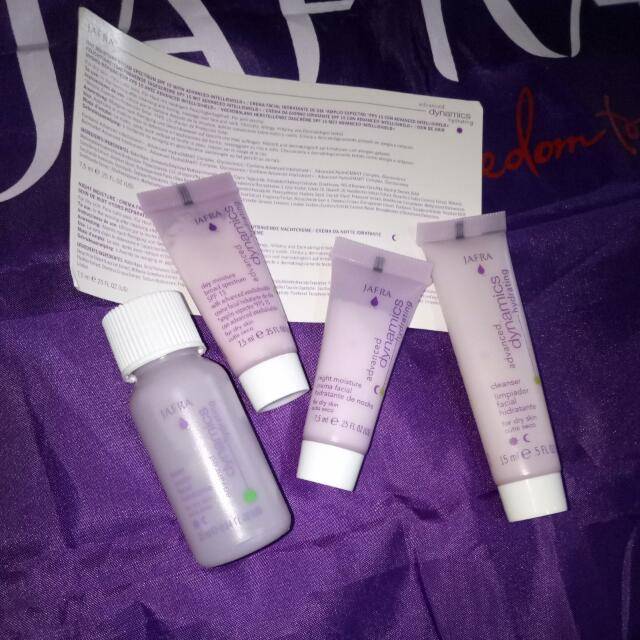 Paket mini jafra untuk kulit kering