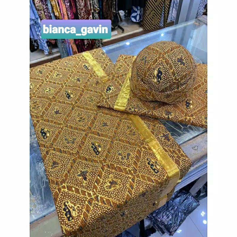 Set Kain/ Jarik Prada + Blangkon Pengantin ~ Sidomukti