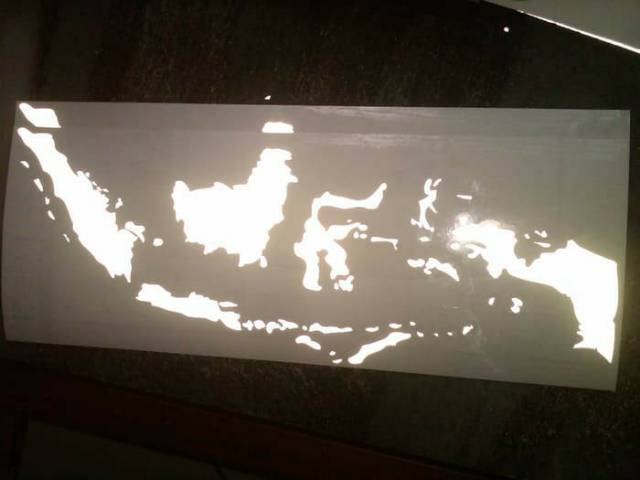 Sticker cutting sticker kaca mobil sticker peta Indonesia