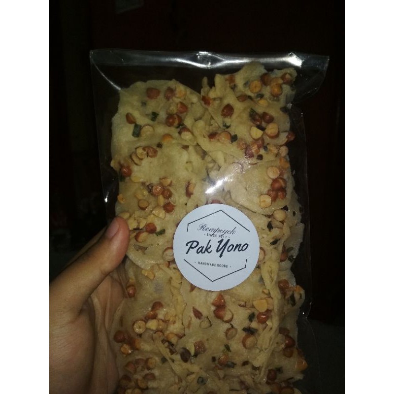 

Rempeyek kacang & ikan teri paling laris, tebal & gurih 1000% enak polll