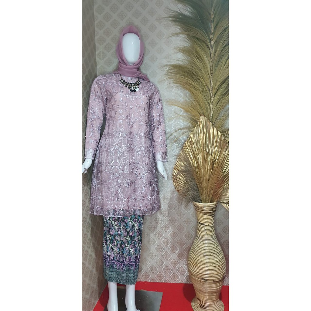 Setelan Kebaya Modern Tulle Tunik / Kebaya Wisuda Aneka Pilihan/Rose Gold