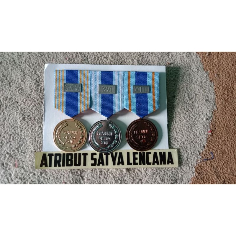 pita jasa medali pdu tni satya lencana kesetiaan 8 tahun 16 tahun dan 24 tahun