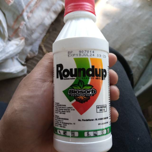 Pupuk cair Roundup