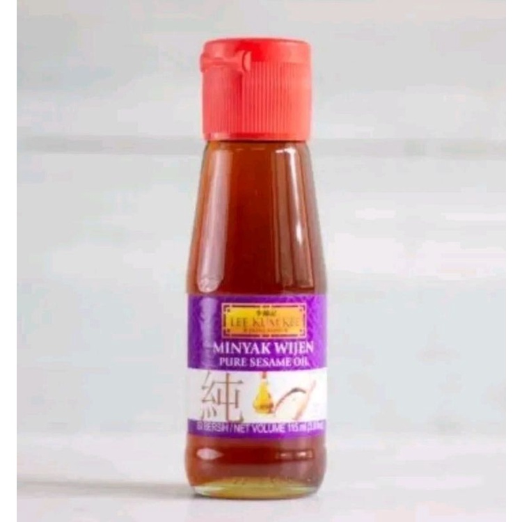 

Minyak Wijen Lee Kum Kee 115ML / sesame oil Lee Kum Kee