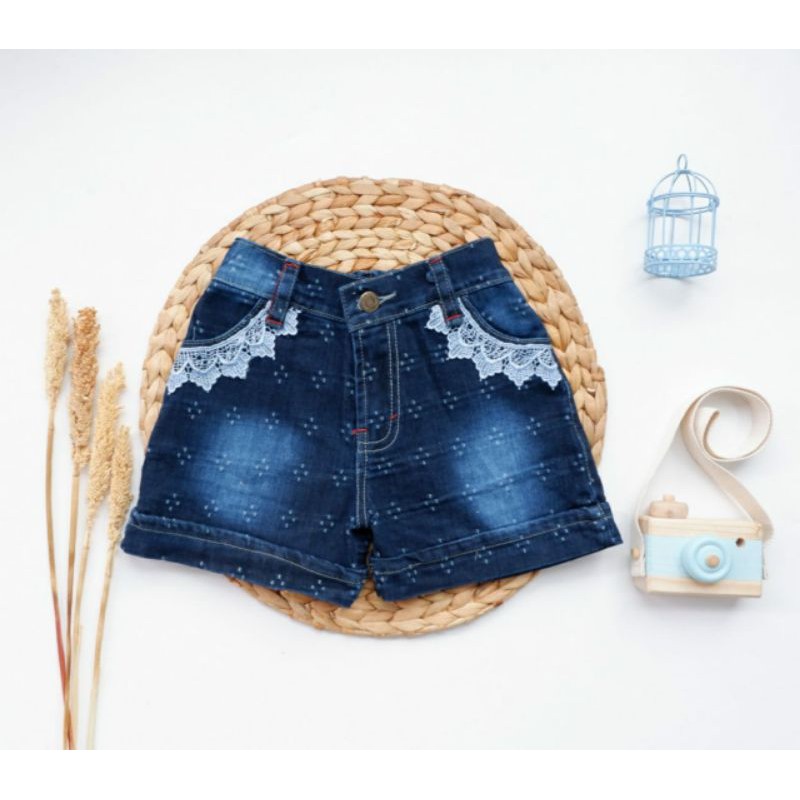 HOTPANTS RENDA CELANA PENDEK JEANS 2-4 th Celana Jeans Perempuan