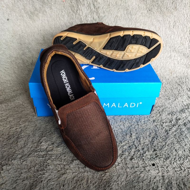 HARGA PROMO SEPATU YONGKI KOMALADI CASUAL. SEPATU SLIP ON YONGKI KOMALADI. SEPATU FORMAL PRIA