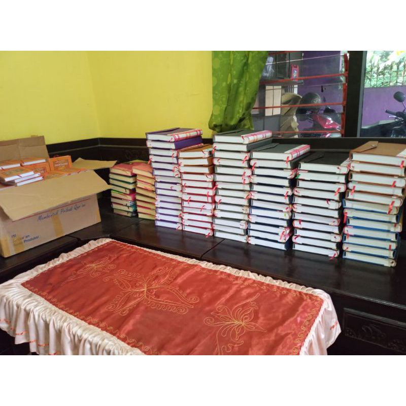

Qur'an makna besar putih