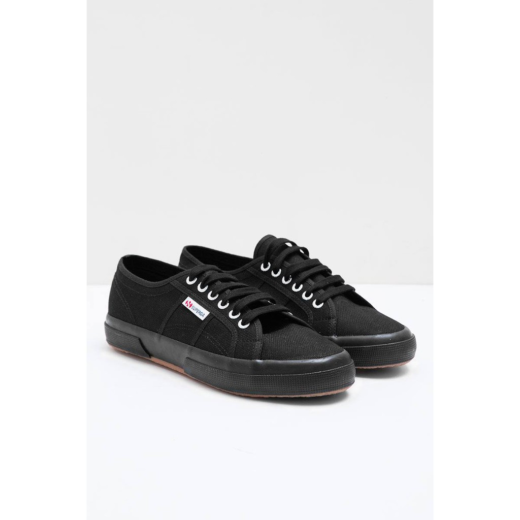 superga satin black