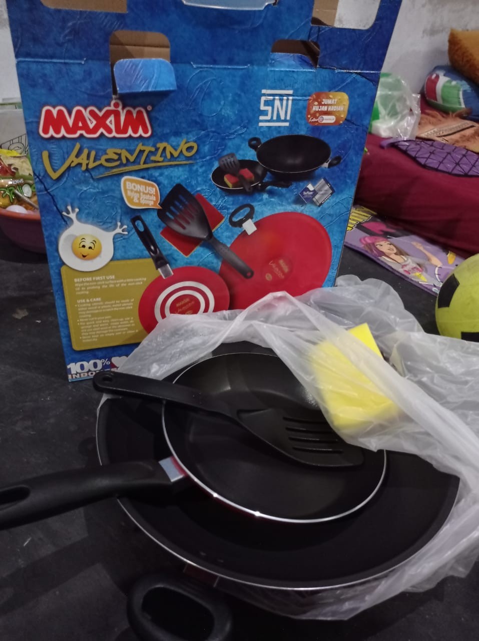 Maxim Valentino Set Wajan Teflon Spatula Sponge Murah Berkualitas