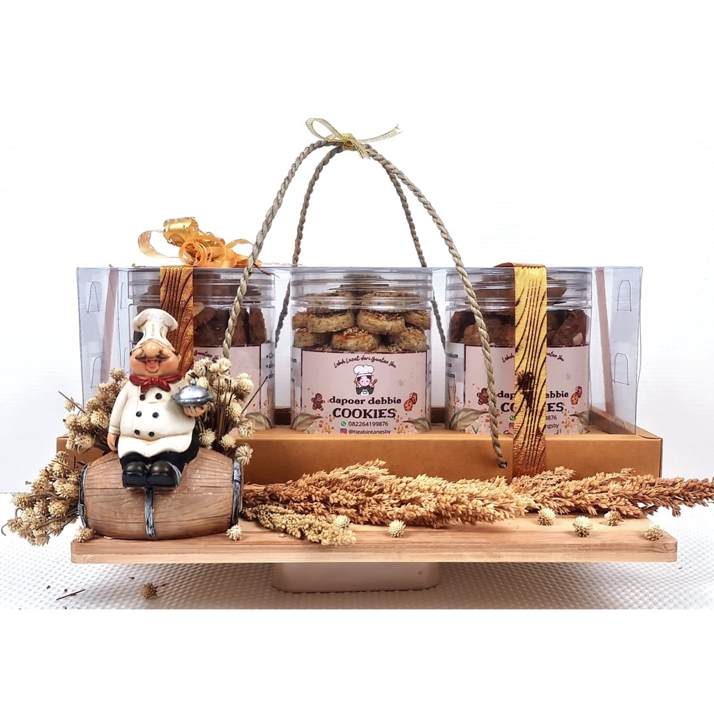 

Dapoer Debbie Parcel Kastengel Edam Premium/Garlic Cheese, Almond Oatmeal Cookies, dan Chocolate Chip Cookies