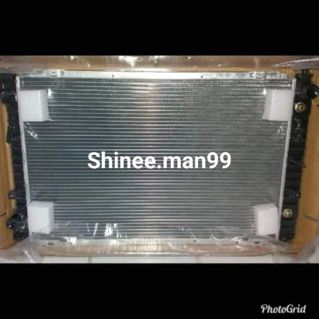 Radiator Ford Escape 3000cc V6 Metic