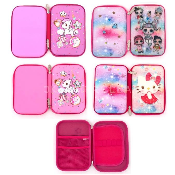 

Produk Terbaru Kotak Pensil / Tempat Pensil / Hardcase Smiggle Cewe Timbul Import