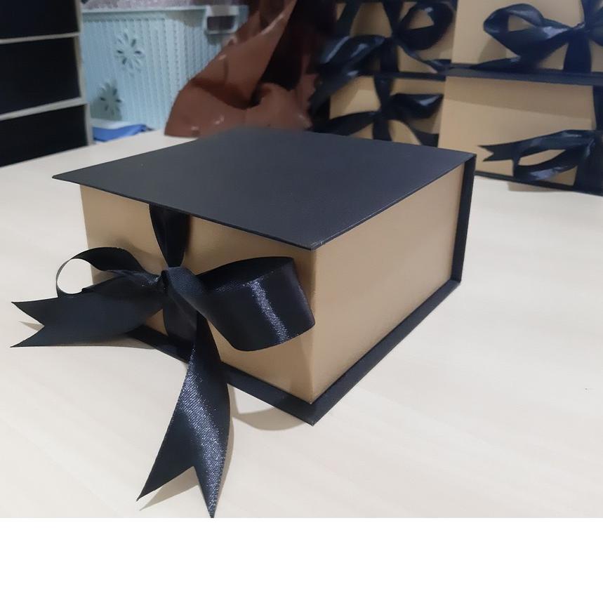 

GIFT BOX PREMIUM - KOTAK KADO - HARDBOX