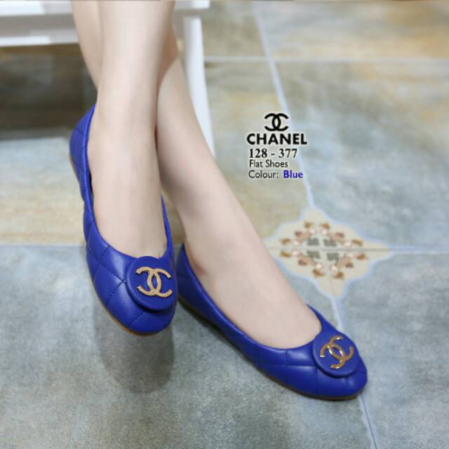 Flat shoes Chanel