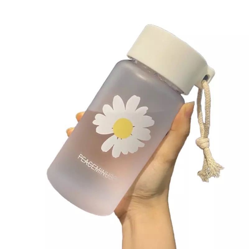 500ml Small Daisy Transparent Plastic Water Bottles BPA Free Creative Frosted Water Bottle With Portable Rope Travel Tea Cup ow