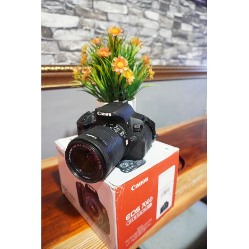 Canon 700D Fullset Mulus + Lensa STM 18-55MM + Memori 16 Gb+ Tas-1