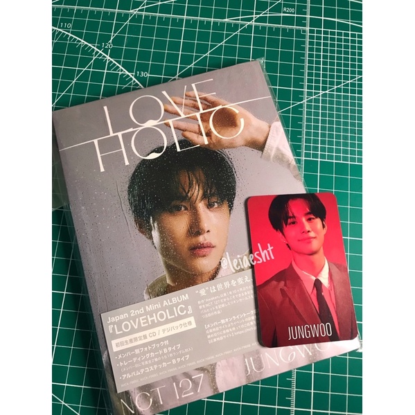 album loveholic jungwoo set with pc jungwoo b2