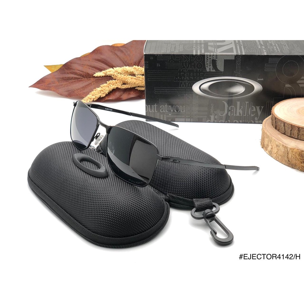 KACAMATA OKLEY SPORT EJEKTOR AKSESORIS LENSA POLARIZED PHOTOCROMIC ANTISILAU ANTIRADIASI FRAME POLYC