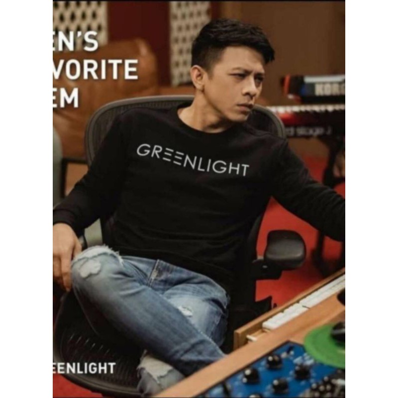 Kaos Greenlight lengan panjang kaos ariel terbaru kaos distro greenlight