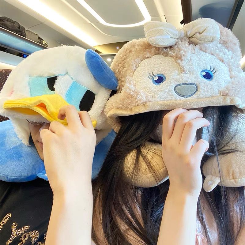 BANTAL LEHER BEBEK DONALD DUCK STELLA LOU SHELLIE MAY NECK PILLOW IMPOR LEMBUT