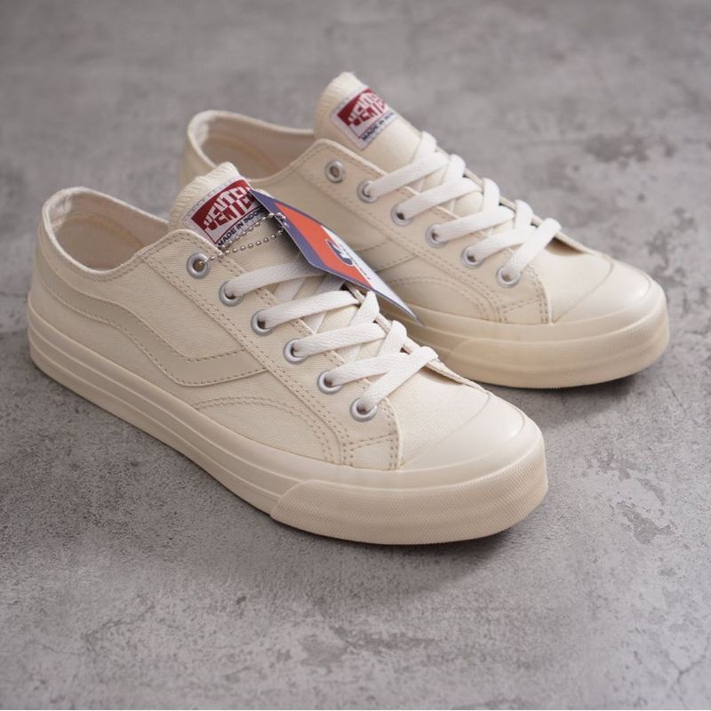 VENTELA PUBLIK LOW CREAM BLACK WHITE SEPATU VENTELA SHOES