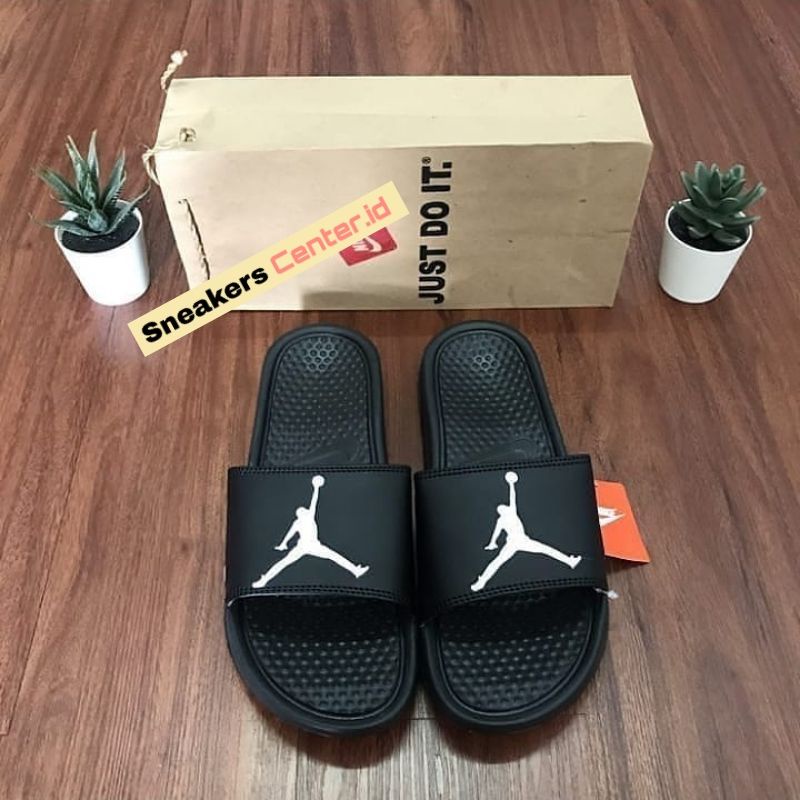 Sandal Slip On NIKE JORDAN Pria/wanita