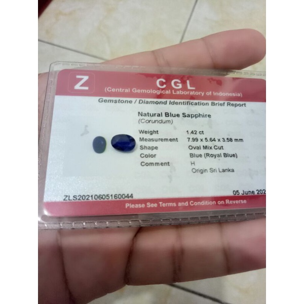 natural royal blue sapphire + memo cgl