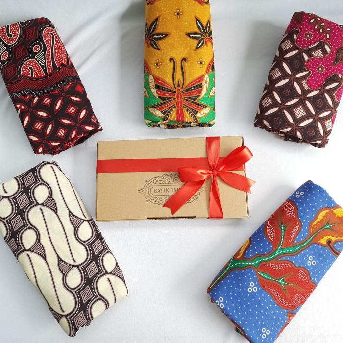 

Hampers/Parsel/Parcel Ramadhan Lebaran/ Idul fitri kain batik Best Seller