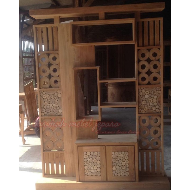 Partisi penyekat ruangan Jati dua muka minimalis