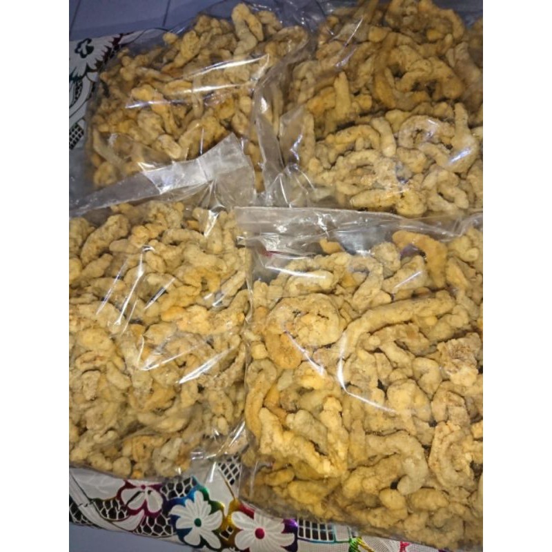 

Kripik Usus Khas Biru - Singosari, Kab. Malang